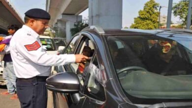 vehicle traffic car gadi police