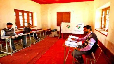 vote station