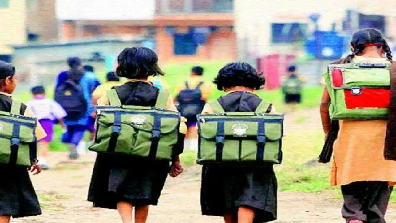 Haryana School Closed: हरियाणा में बुधवार तक बंद रहेंगे 10,760 निजी स्कूल, जानिए क्या है इसकी वजह 1 School Closed